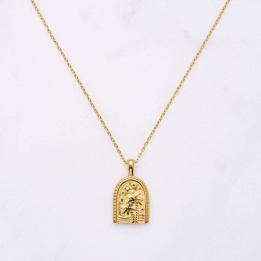 Ibizaurlaub im Herzen: Diese Kette versprüht gute Laune und erinnert an einen Kuss am Strand unter dem Sternenhimmel. Sie wird dich lange Zeit erfreuen, nicht nur im Sommer, sondern auch im Layer-Look mit anderen Ketten oder ganz schlicht das ganze Jahr über. Für Frauen, 18k vergoldet und wasserfest.